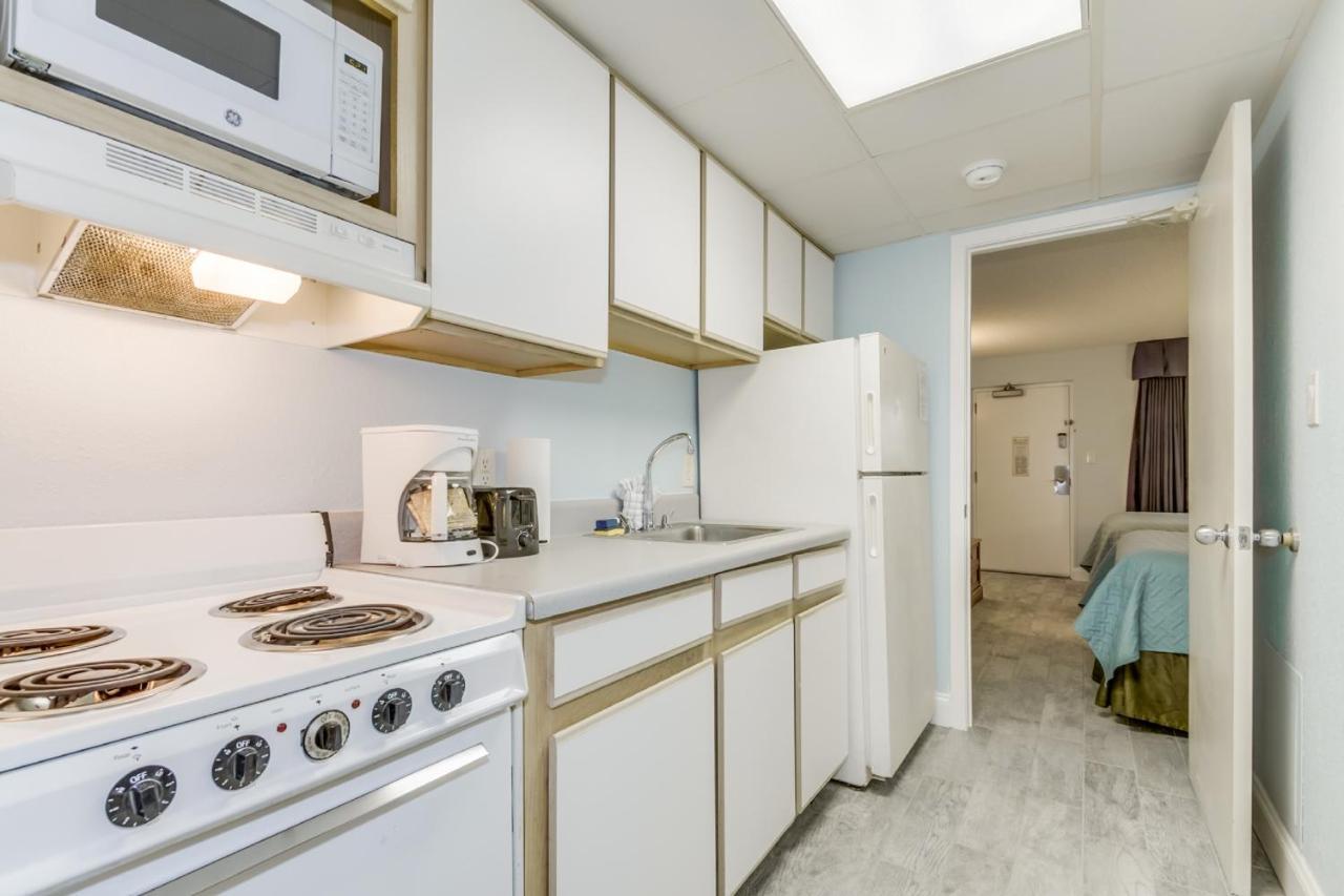 Hosteeva Oceanfront Boardwalk Beach Resort With Balcony Myrtle Beach Exterior foto